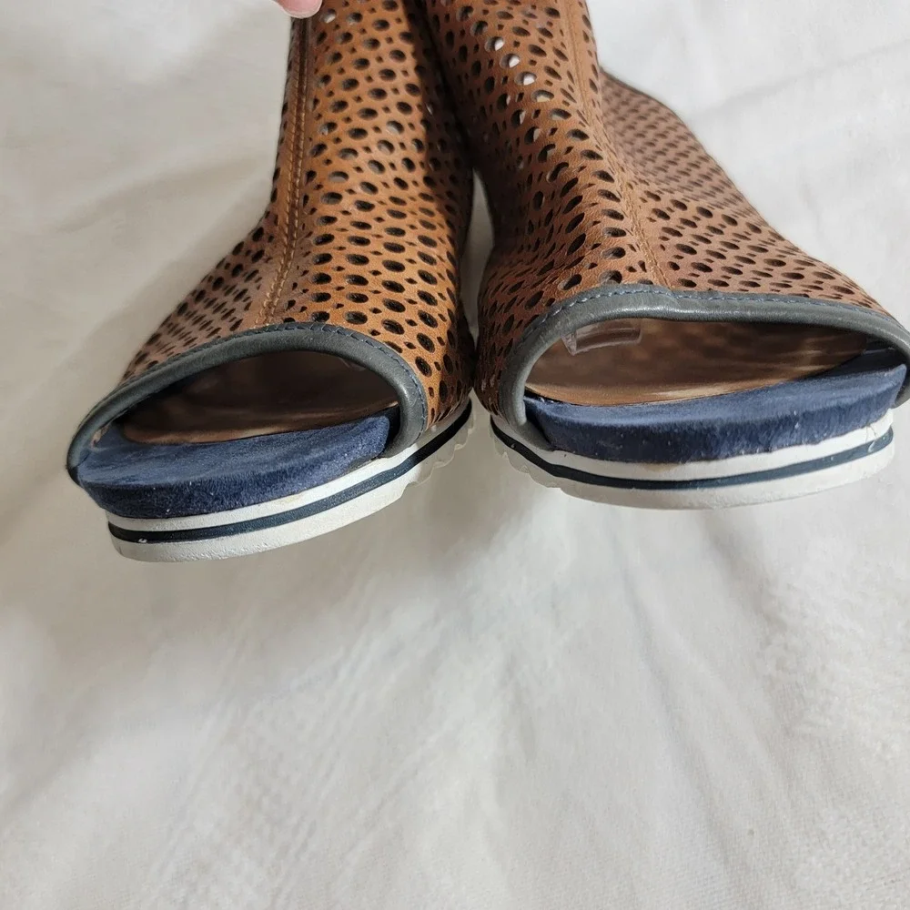 Pikolinos Bali Wedge Sandals Brown Blue Perforated Leather Peep Toe EU 41‎ US 10